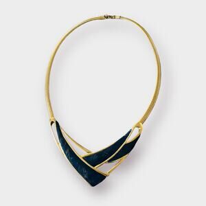 80s gold‎ tone V-neck Collar Necklace